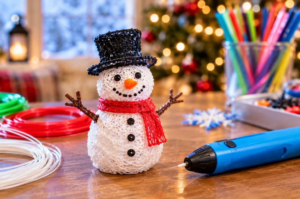 Snowman Ornament made with a 3D pen